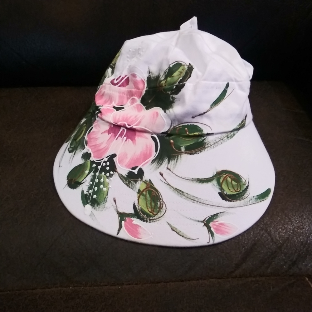 DPC hat sun shield soft One size.Beach floral hand painted Hawaii white pink.